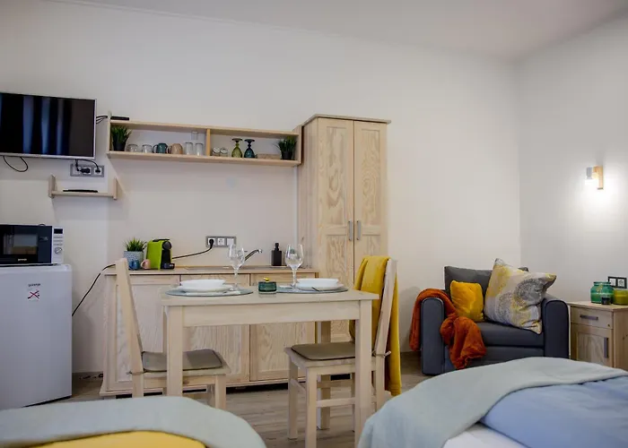 Hont Vendeghaz * Dregelypalank